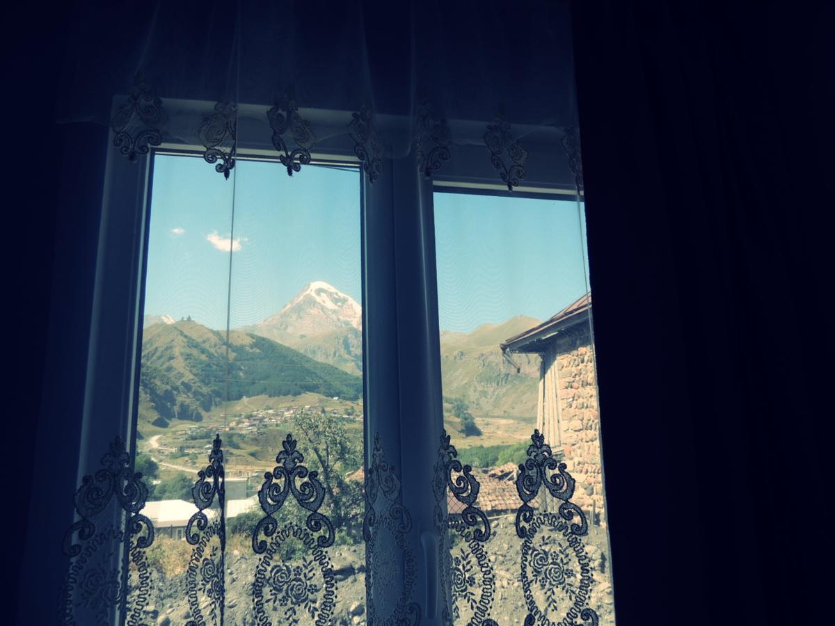 Nino Khetaguri Guest House คัซเบกี ภายนอก รูปภาพ